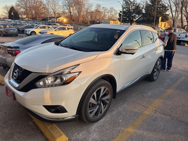 2016 Nissan Murano Platinum's photo