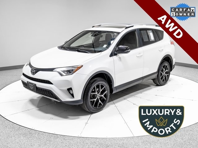 2018 Toyota RAV4 SE's photo