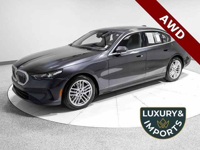 2024 BMW 5 Series 530i's photo