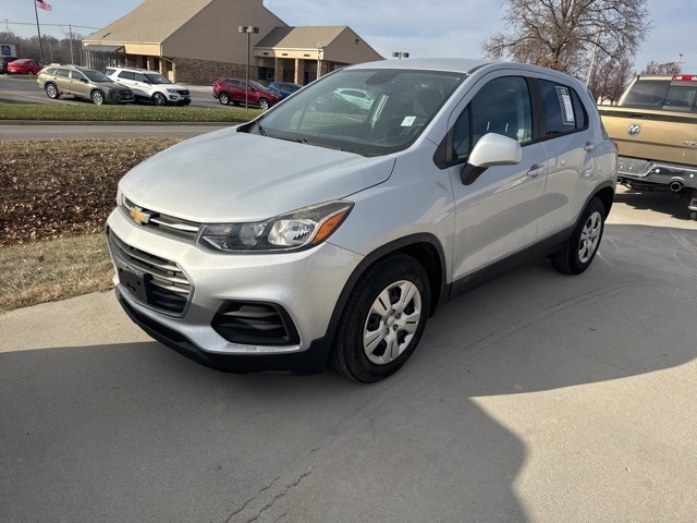 2017 Chevrolet Trax LS's photo