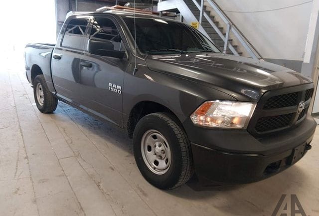 2018 RAM 1500 Tradesman 4x4 Crew Cab 5'7's photo