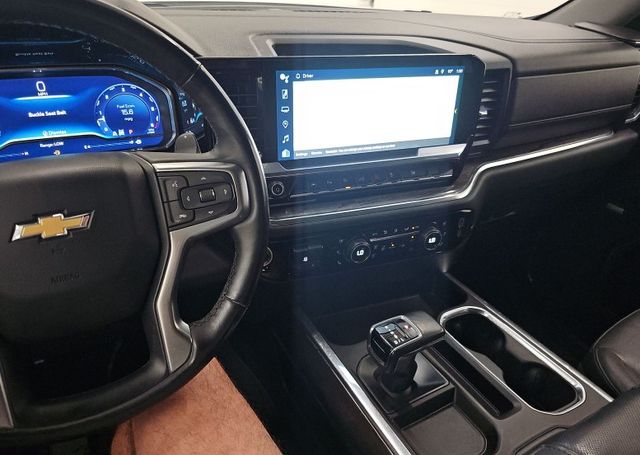 2023 Chevrolet Silverado 1500 LTZ - Photo 8