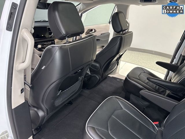 2024 Chrysler Pacifica Limited - Photo 23