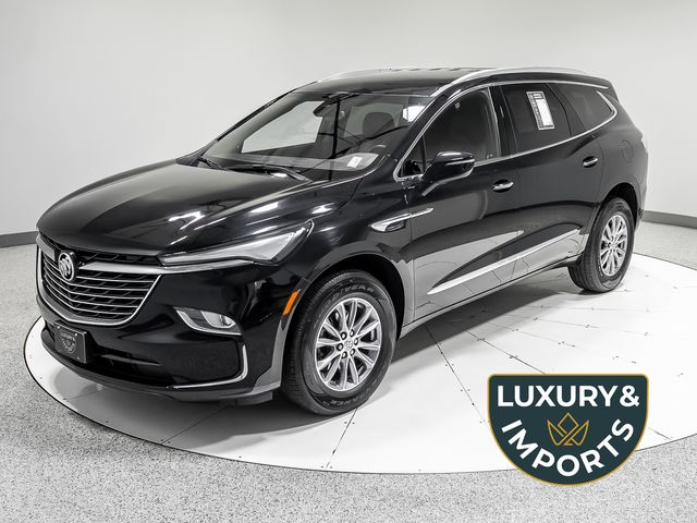 2023 Buick Enclave Essence's photo