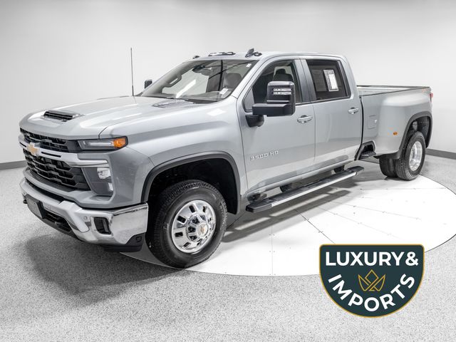 2026 Chevrolet Silverado HD LT 4WD Crew Cab Long Box DRW's photo