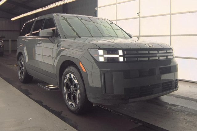 2024 Hyundai Santa Fe SE's photo