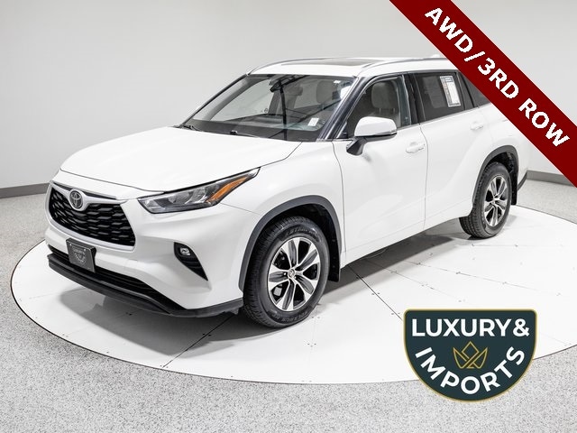 2020 Toyota Highlander XLE's photo