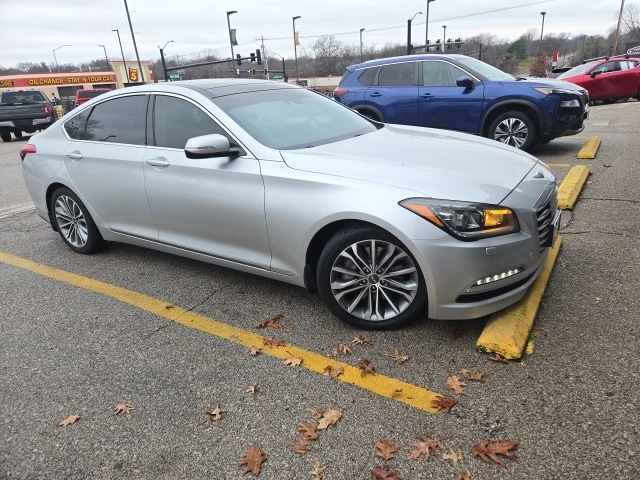 2015 Hyundai Genesis Base's photo