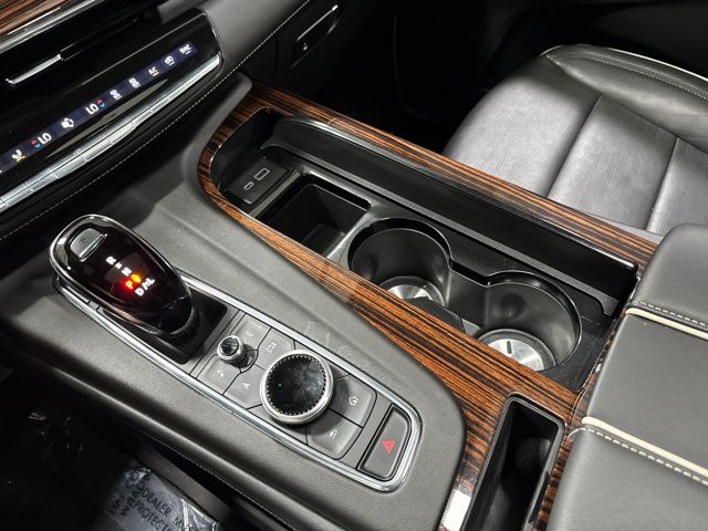 2023 Cadillac Escalade Premium Luxury - Photo 21