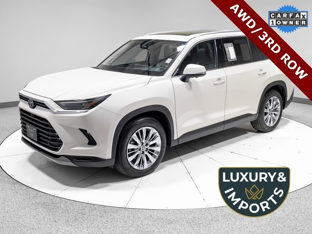 2024 Toyota Grand Highlander Platinum's photo
