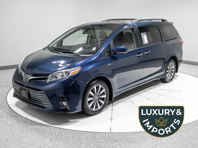 2020 Toyota Sienna XLE AWD 7-Passenger V6's photo