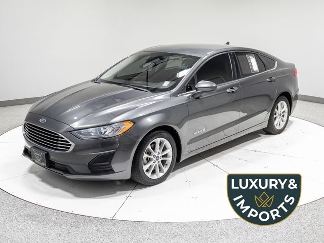 2019 Ford Fusion SE's photo