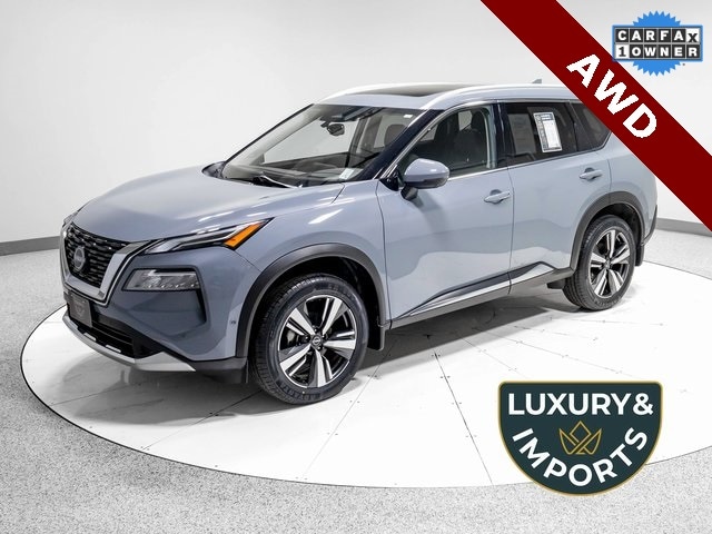 2023 Nissan Rogue Platinum's photo