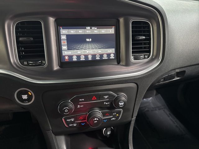 2020 Dodge Charger SXT - Photo 17