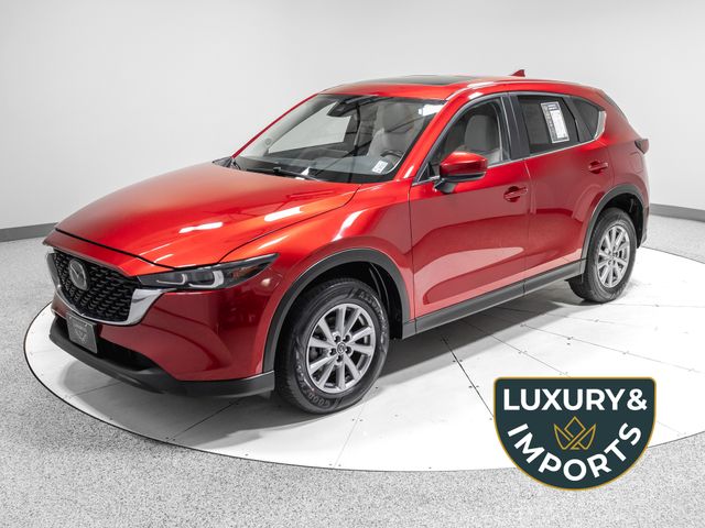 2023 Mazda CX-5 S Preferred package Auto AWD's photo