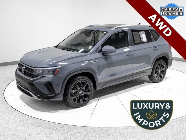 2022 Volkswagen Taos SE's photo