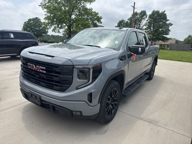2024 GMC Sierra Elevation 4WD Crew Cab Short Box's photo