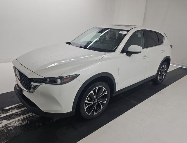 2023 Mazda CX-5 S Premium package