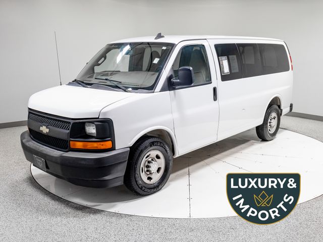2017 Chevrolet Express 2500 LS's photo