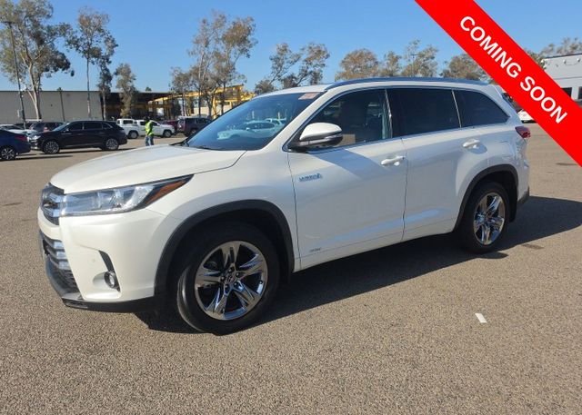 2019 Toyota Highlander Limited Platinum Hybrid 4x4's photo