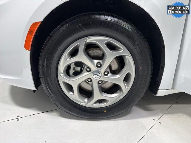 2024 Chrysler Pacifica Limited - Photo 7