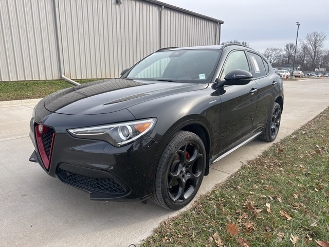 2022 Alfa Romeo Stelvio Ti Veloce's photo