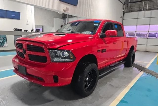 2016 RAM 1500 Sport 4x4 Crew Cab 5'7's photo