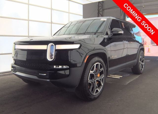 2024 Rivian R1S Adventure Quad-Motor Large Pack's photo