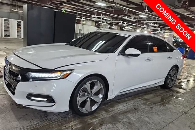 2018 Honda Accord 2.0T Touring Auto's photo