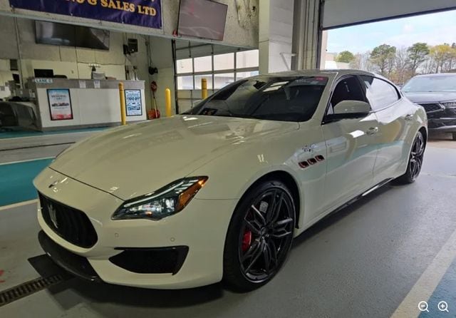 2022 Maserati Quattroporte Trofeo's photo
