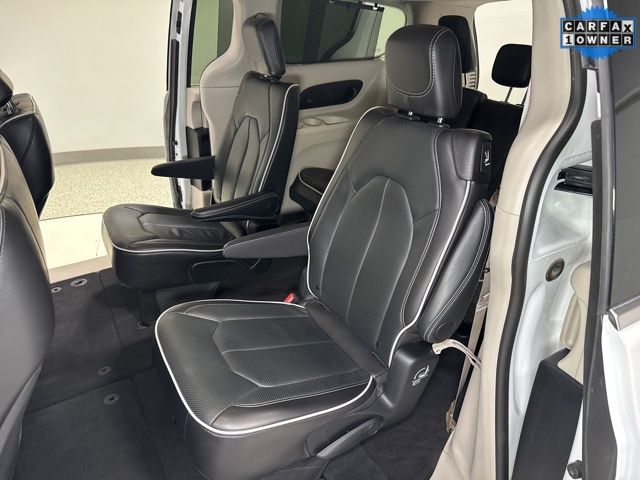 2024 Chrysler Pacifica Limited - Photo 24
