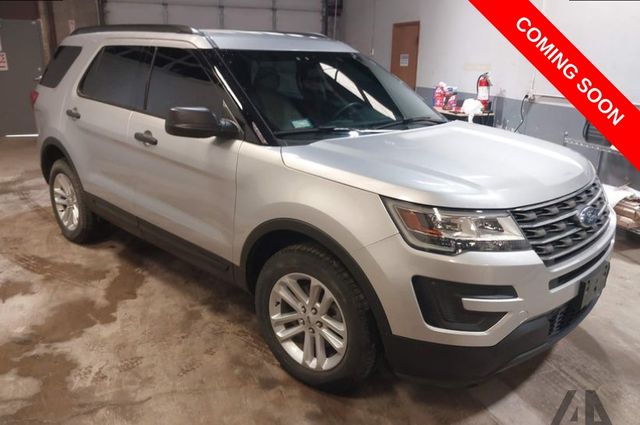 2017 Ford Explorer Base 4WD's photo