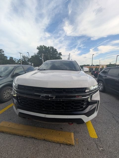 2021 Chevrolet Suburban 4WD 1500 Z71's photo