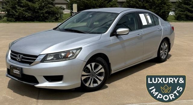 2013 Honda Accord LX Auto's photo