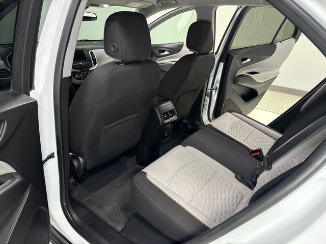 2020 Chevrolet Equinox LS - Photo 21