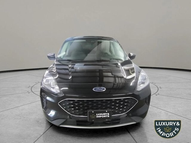 2021 Ford Escape SE photo 2