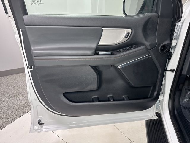 2025 Ford Expedition Active - Photo 12