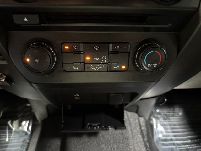 2018 Ford F-350 Super Duty XL - Photo 18