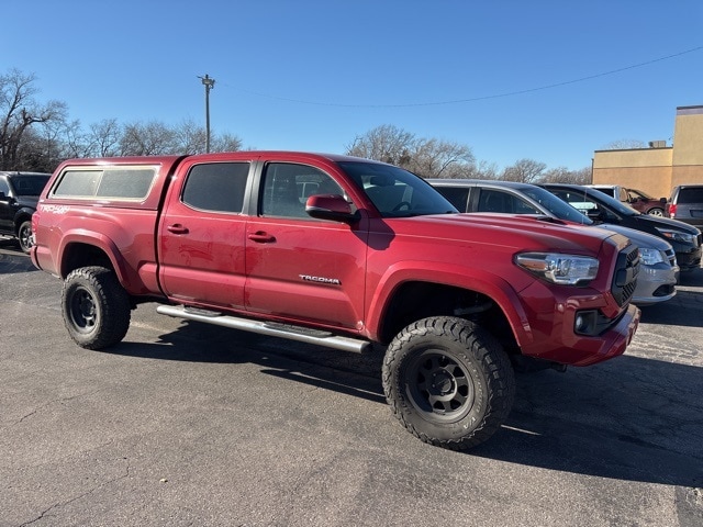 2016 Toyota Tacoma TRD Sport's photo