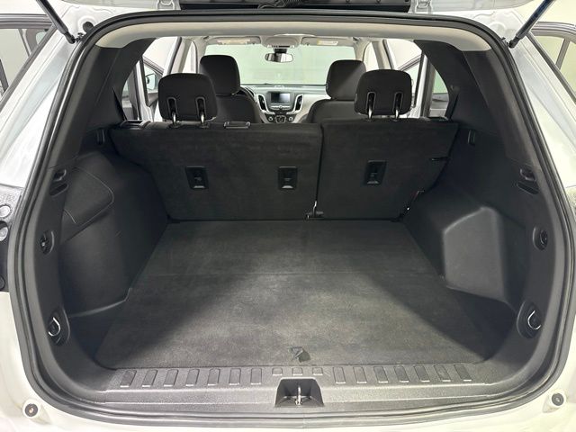 2020 Chevrolet Equinox LS - Photo 23
