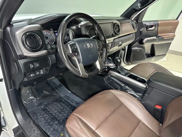 2020 Toyota Tacoma Limited - Photo 15