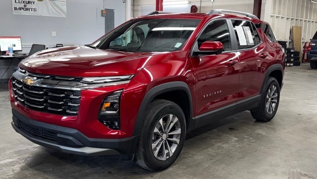 2025 Chevrolet Equinox LT's photo