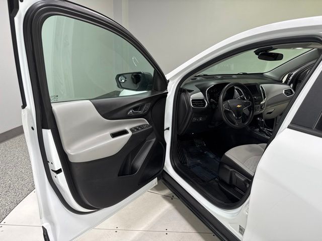 2020 Chevrolet Equinox LS - Photo 7