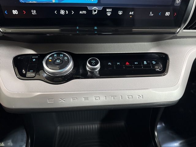 2025 Ford Expedition Active - Photo 21