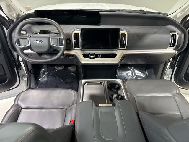 2025 Ford Expedition Active - Photo 17