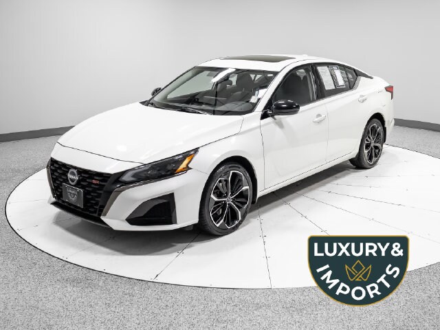2023 Nissan Altima SR