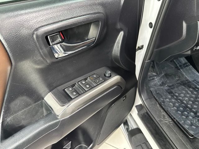 2020 Toyota Tacoma Limited - Photo 14