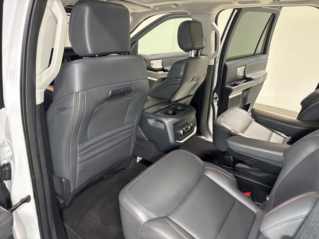 2025 Ford Expedition Active - Photo 25