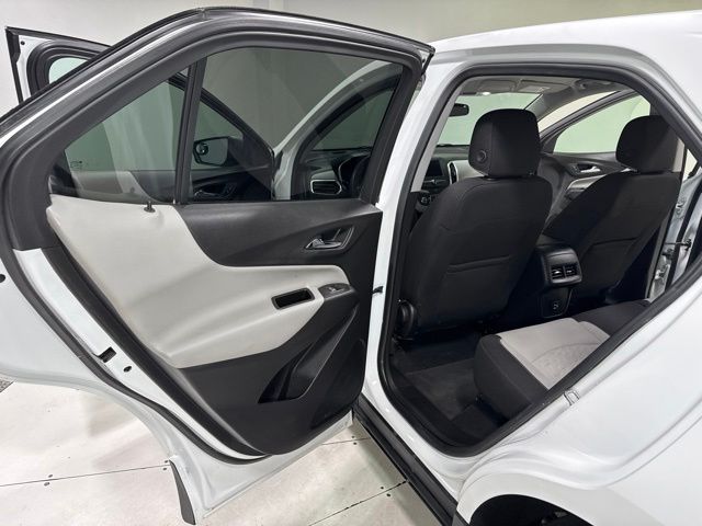 2020 Chevrolet Equinox LS - Photo 20