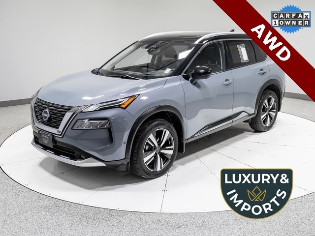 2022 Nissan Rogue Platinum's photo